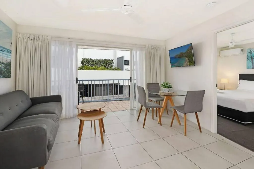 Mooloolaba Beach Apartment, Relax, Dine, Wine & Breathe The Salt Air