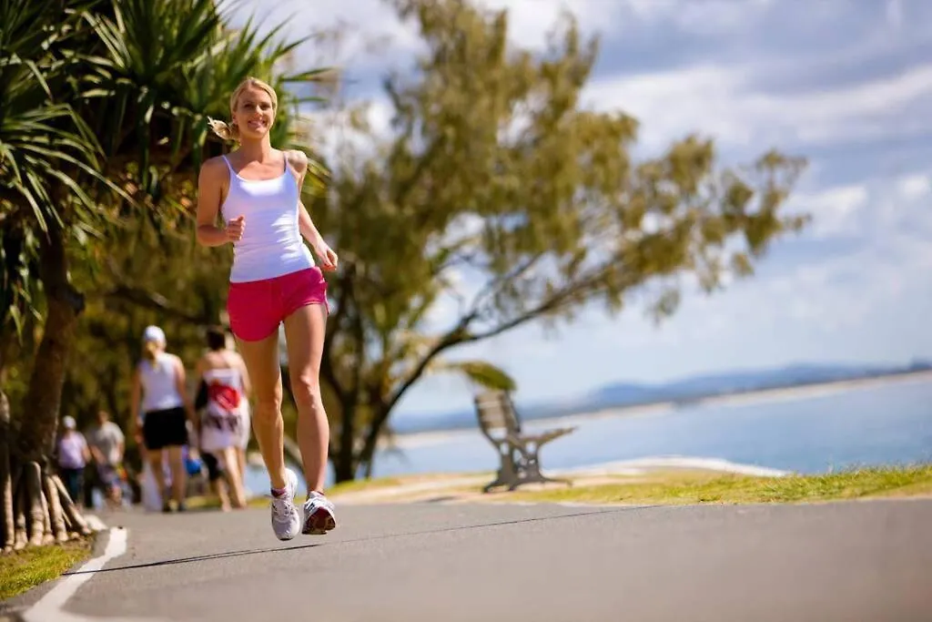 Mooloolaba Beach Apartment, Relax, Dine, Wine & Breathe The Salt Air